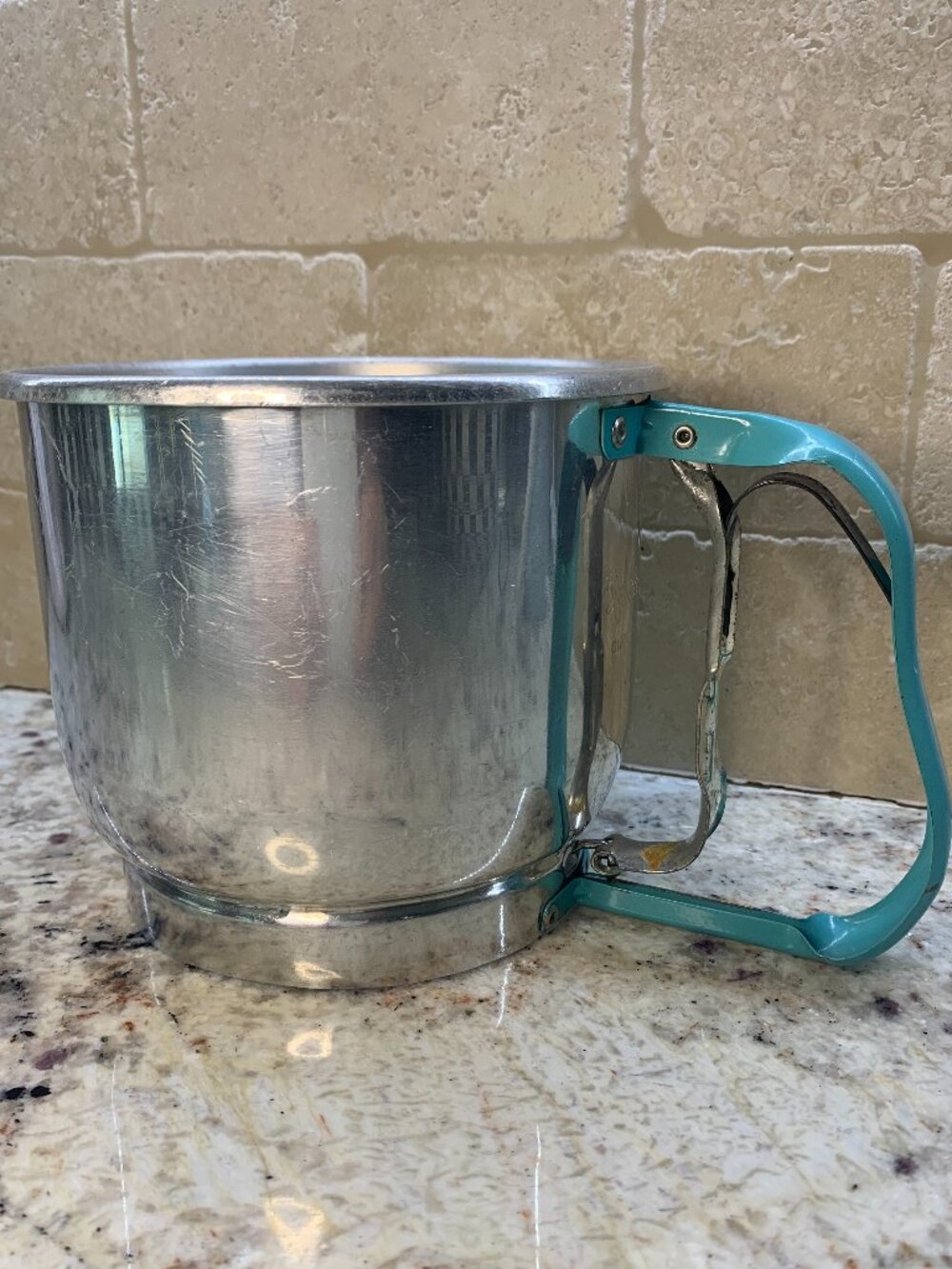 Vintage Foley 5 cup Flour Sifter Turquoise Trigger Handle